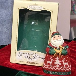 Hallmark 2004 Santa’s from Around the World
